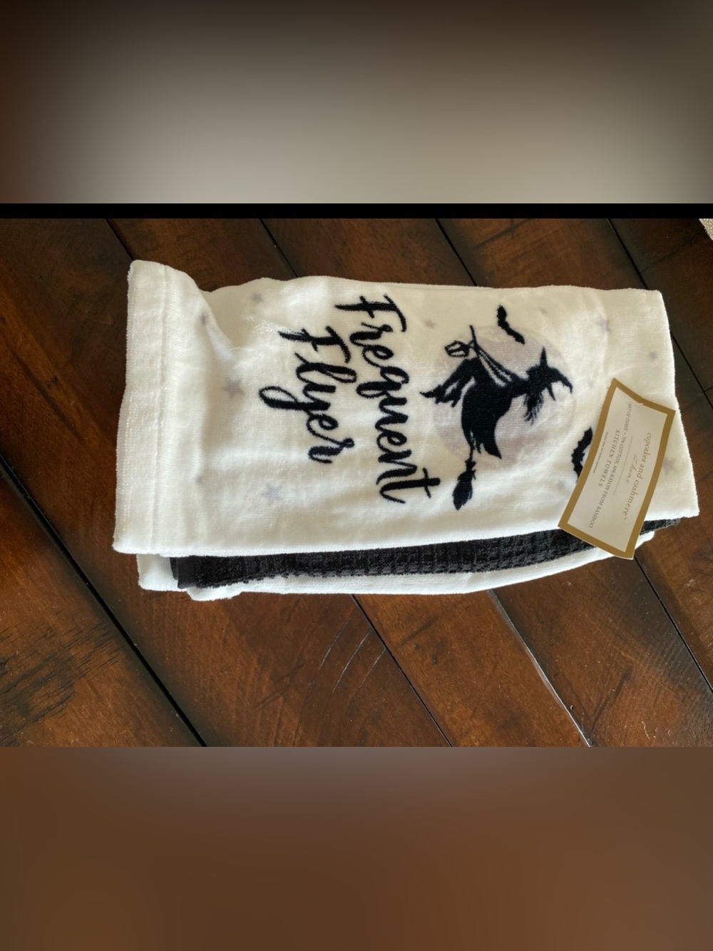 Cupcakes and Cashmere Kitchen dish towel trio - FREQUENT FLYER Brand New!
